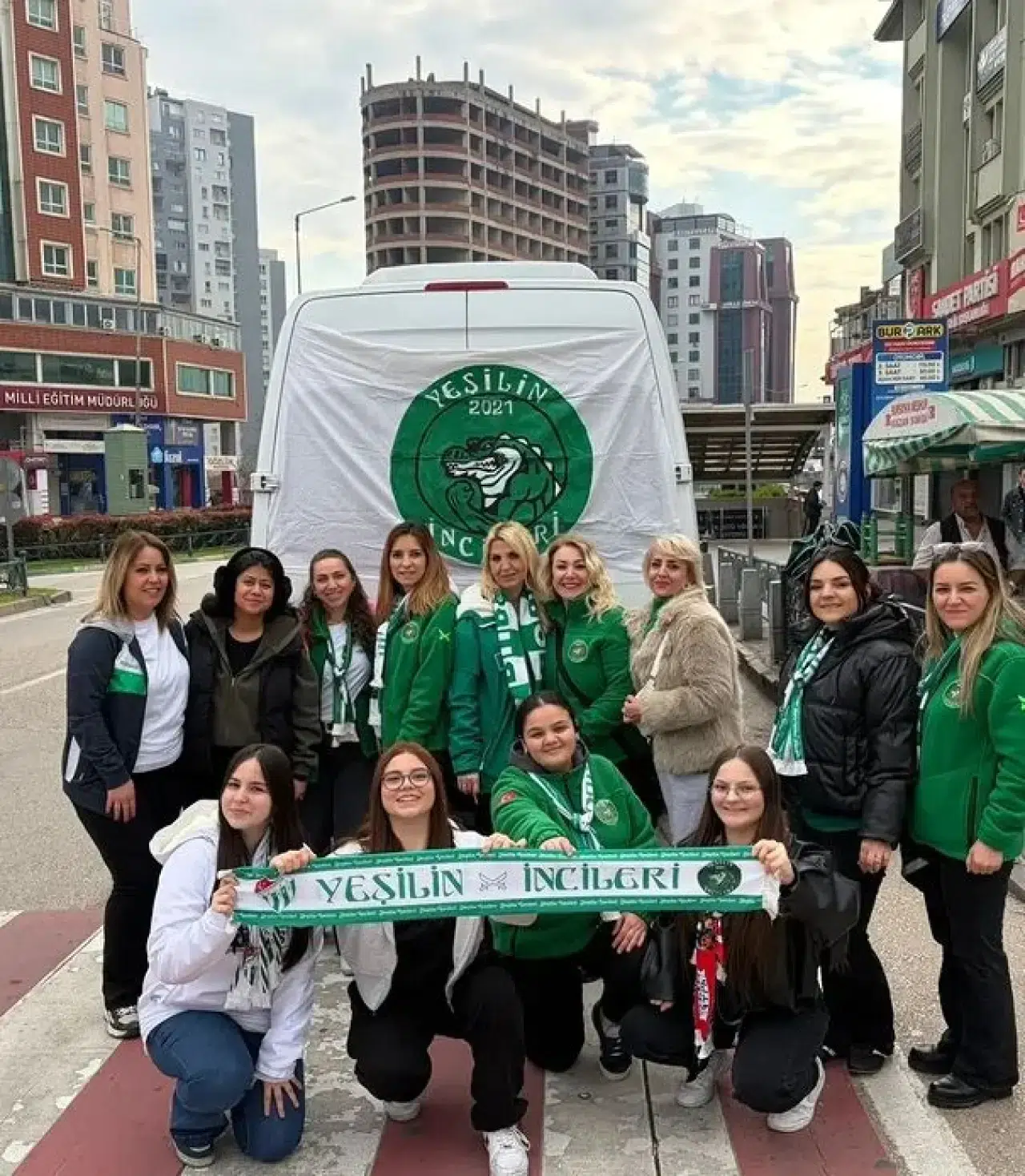 Bursasporlu taraftarlar Eskişehir'e akın etti! 12