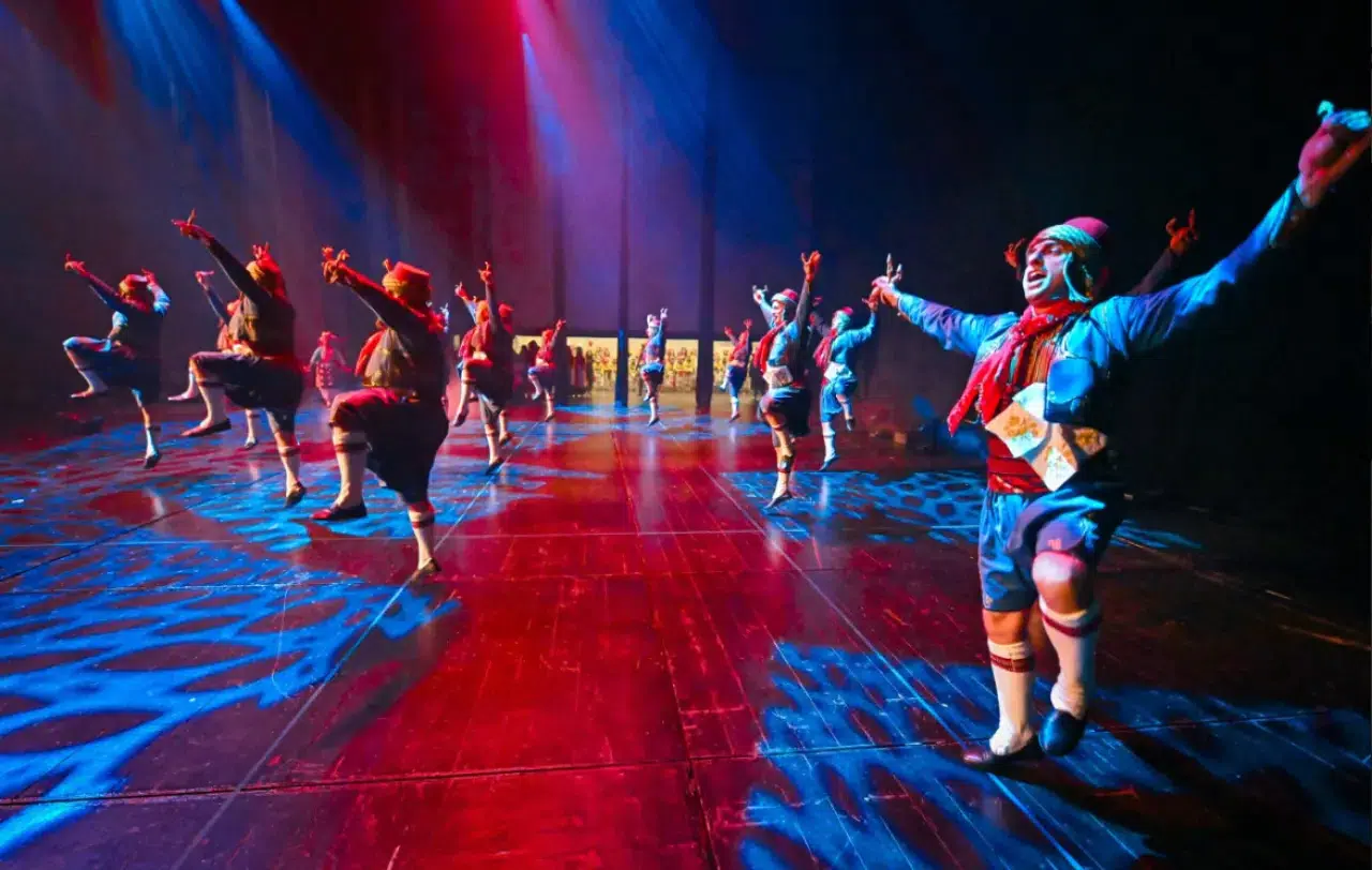 Karagöz Halk Dansları'ndan Bursa'da muhteşem final 1