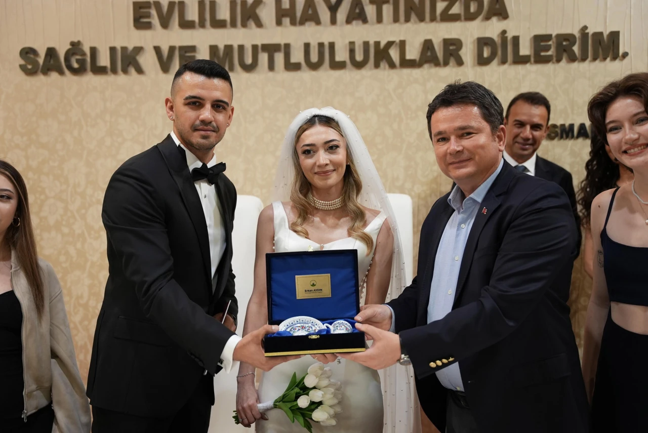 Osmangazi’de 1 yılda 6 bin 636 nikah!