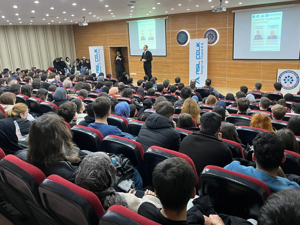 Öğrencilere iş hayatını anlattılar