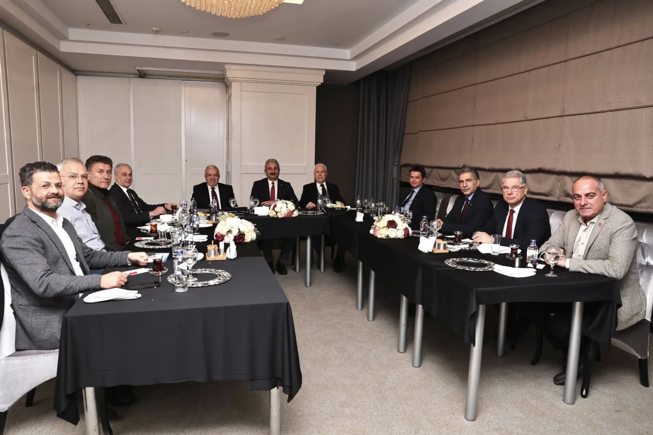CHP'den tam kadro değerlendirme toplantısı