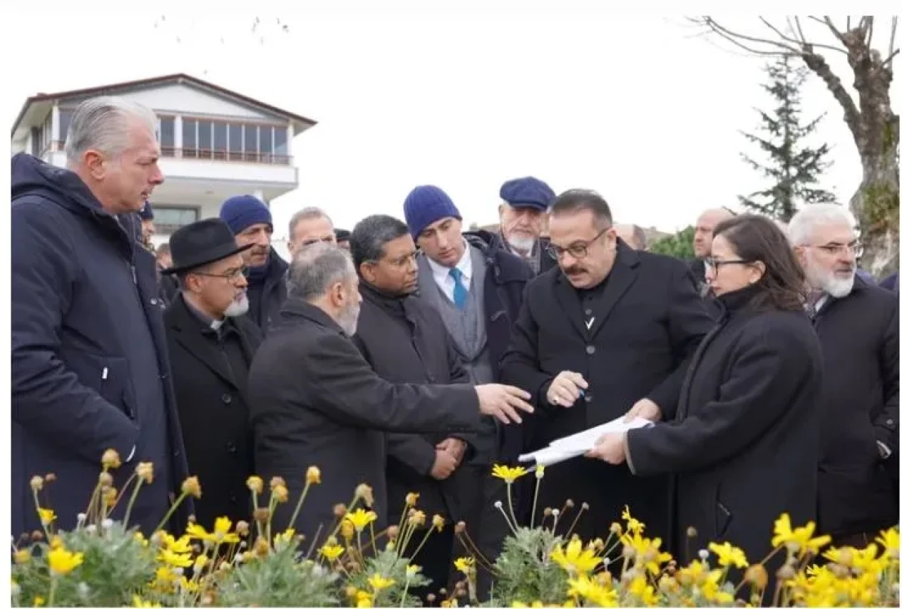 Papa ziyareti öncesi İznik'e Vatikan'dan heyet geldi