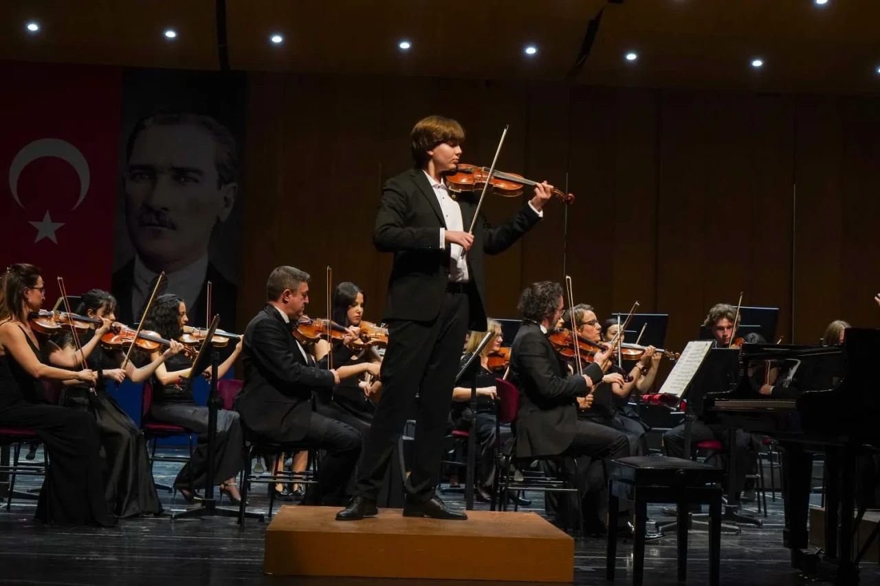 Müzikte geleceğin yıldızı: Kıvanç Sakder