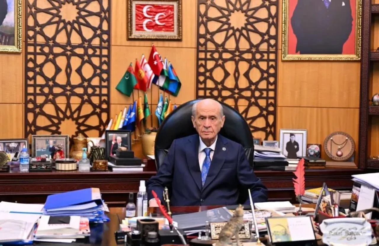 Bahçeli iki ay sonra mesaisine başladı