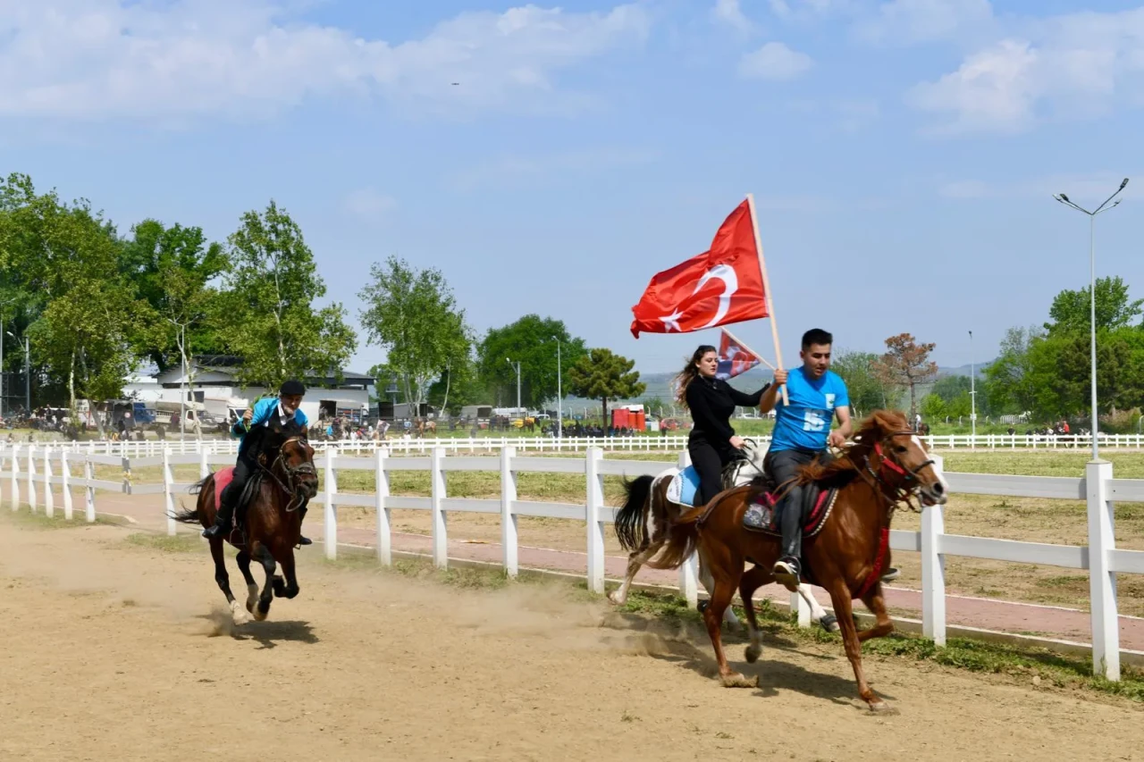 Osmangazi'de dörtnala coşku