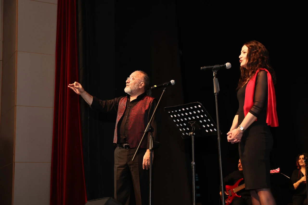 Nilüfer'de türkü rüzgarı