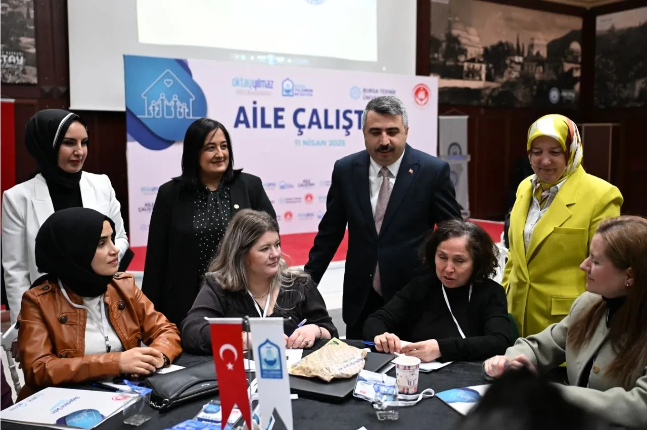 Ailelerin günümüzdeki durumu Yıldırım'da konuşuldu