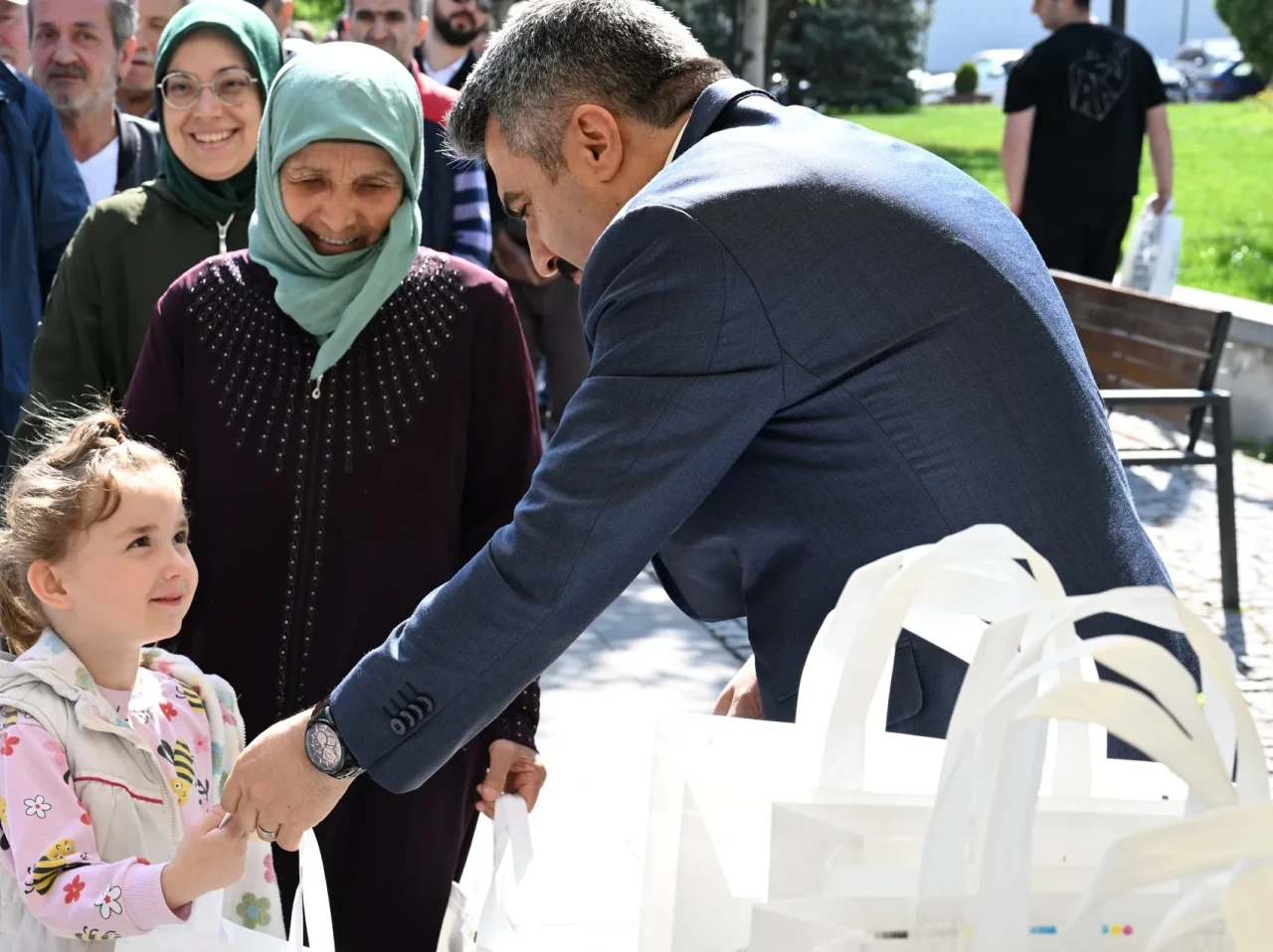 Yıldırım'da 50 bin fide dağıtıldı