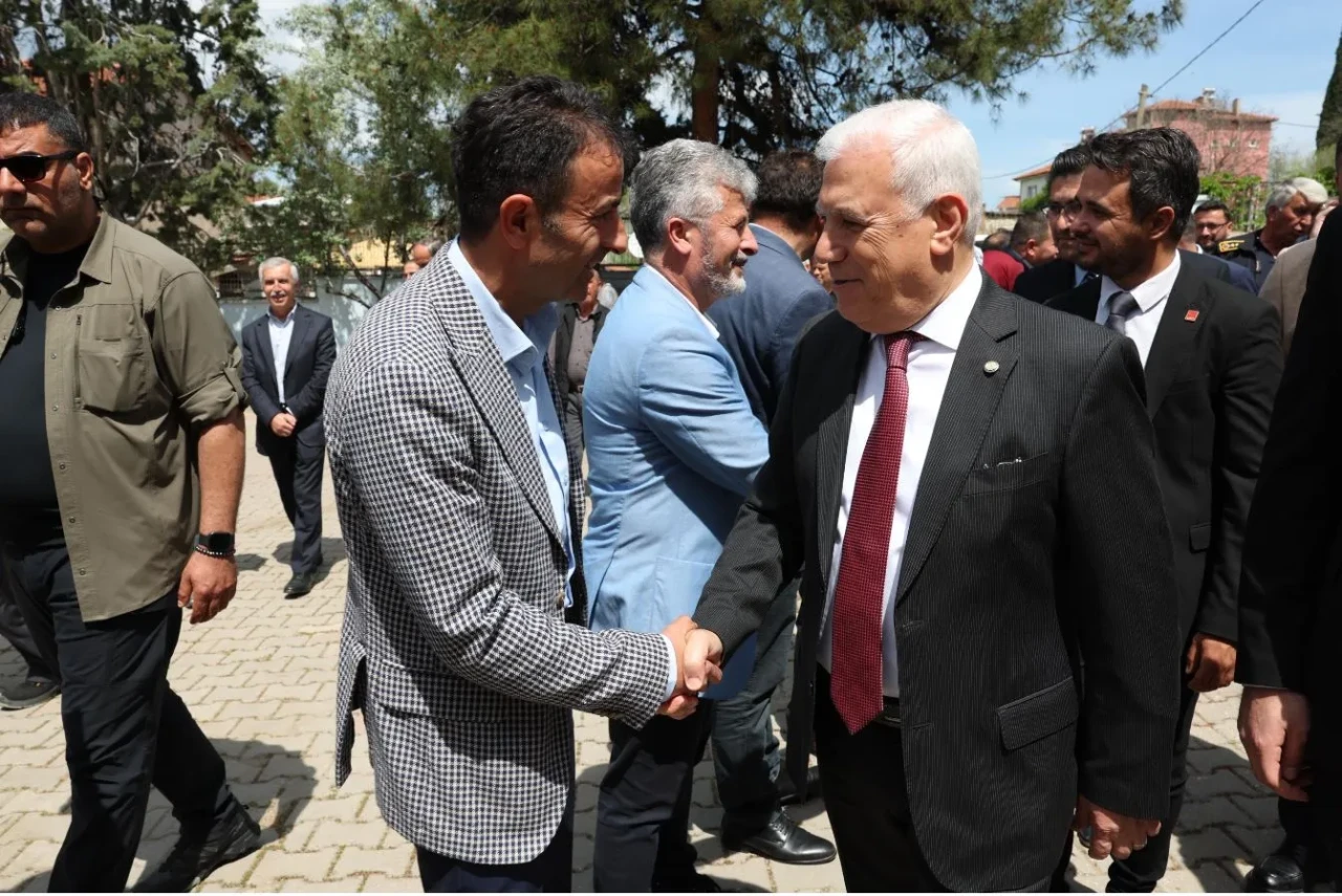 Başkan Bozbey Orhaneli'ye kulak verdi