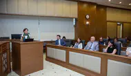 Şehrin anayasası şehre anlatılıyor