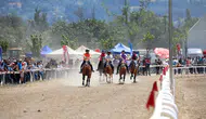 Bursa'da rahvan at yarışları nefes kesti