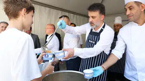 Biba'dan FSM'de aşure ikramı