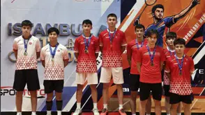 Badmintonda Bursa Büyükşehir rüzgarı