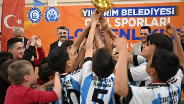 327 bin Yıldırımlı sporla buluştu