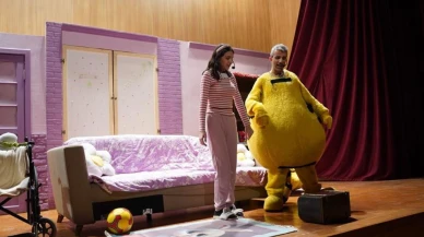 İnegöllü tiyatrocular komşu ilçelerde sahnede