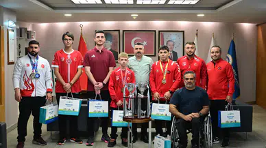 Şampiyonlardan Başkan Yılmaz'a ziyaret
