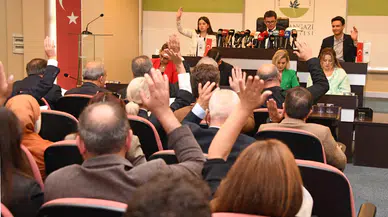 Aydın: "Vakıflar 6 yerimize çöktü"