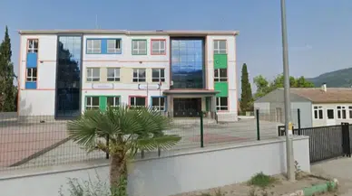 Bursa'da şnitzel ve makarna yiyen 23 öğrenci hastanelik oldu!