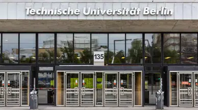 Berlin Üniversitesi'ne Kız Liseli Rektör!