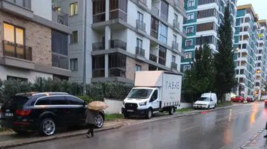 Ataevler'de kaldırımlar otopark oldu!