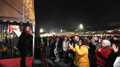 Osmangazi Meydanı'nda melodiler içleri ısıttı