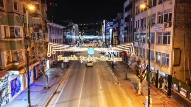 Bursa caddelerinde ramazan ışıltısı