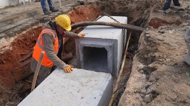 Bursa'nın 3 ilçesinde altyapı mesaisi sürüyor