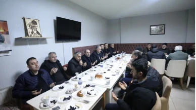 İnegöl'de Bereket Sofrası  Emir Sultan Camiinde Kuruldu