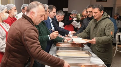 Osmangazi'de iftar sofrası bu kez Panayır'da kuruldu