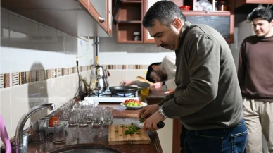Başkan öğrencilerle sahur menemeni yaptı