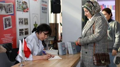Osmangazi standında  yazar buluşmaları sürüyor