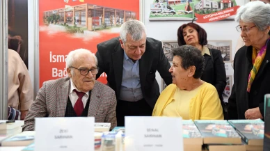 Yazar Sarıhan çifti  kitapseverlerle buluştu