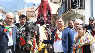 Geleneklerimizi hatırlatan düğün