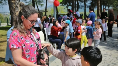 Çocuklara hayvan sevgisi aşılanıyor