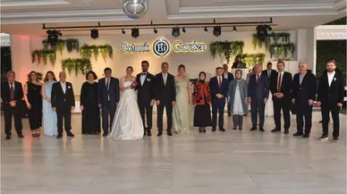 Bursa siyasetini buluşturan düğün