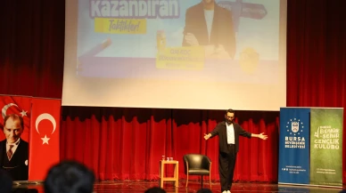 Bursalı öğrencilere Sınav Kazandıran Taktikler semineri