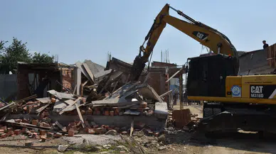 Yıldırım'da 261 kaçak bina yıkıldı