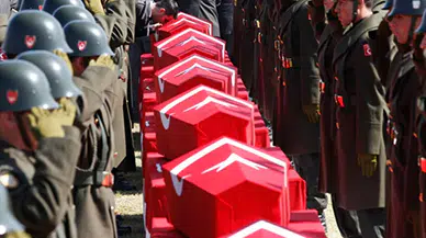 Irak'ın kuzeyinde 12 asker şehit oldu