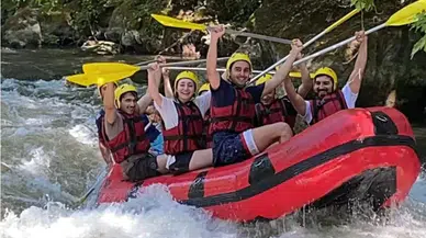 Mimarlar raftingle dayanışma güçlendirdi