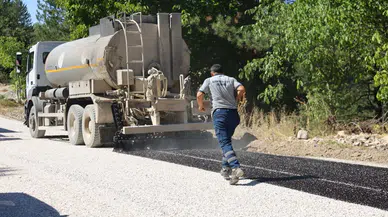 Keles'teki yol çeyrek asır sonra yenilendi