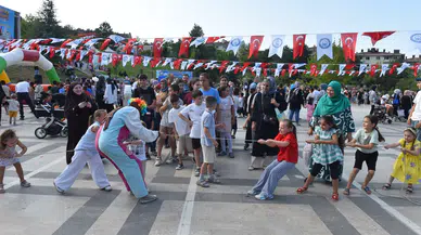 Çocuklar yaza veda etti