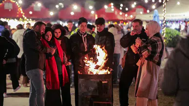 Bursa'da yılbaşı coşkusunun kalbi Yeni Yıl Meydanı’nda attı
