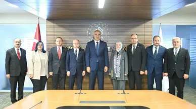 AK Parti Bursa ile Bakan Ersoy fetih kutlamalarını görüştü