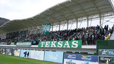 Bursaspor taraftarı kar kış dinlemedi!