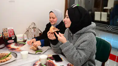 Üniversiteliler Bursa'nın mutfağını keşfediyor