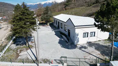 Dağ Yöresi'nde ortak alanlara malzeme desteği dokunuş