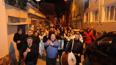 Namık Kemal Mahallesi'nde davullu zurnalı sahur