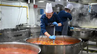 BURFAŞ'tan her gün 10 bin kişiye yemek