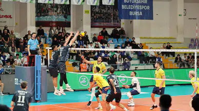 Bursa Büyükşehir Belediyespor Fenerbahçe'yi devirdi!