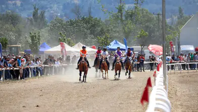 Bursa'da rahvan at yarışları nefes kesti